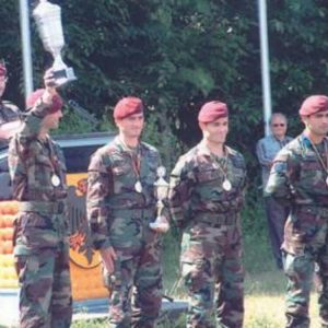 sampiyon-bordo-bereli