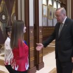 Cumhurbaşkanı Erdoğan'ın Paralimpik Sporcuları Kabulünden Görüntü Kırpılarak Sunulmuş cumhurbaskani-erdogan-paralimpik-yuzuculer