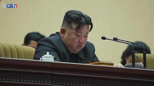 kim-jong-un-aglarken