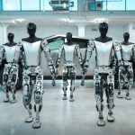 Tesla'nın Teksas'taki Fabrikasındaki İnsansı Robotun Bir Mühendise Saldırdığı İddiası tesla-optimus-insansi-robot
