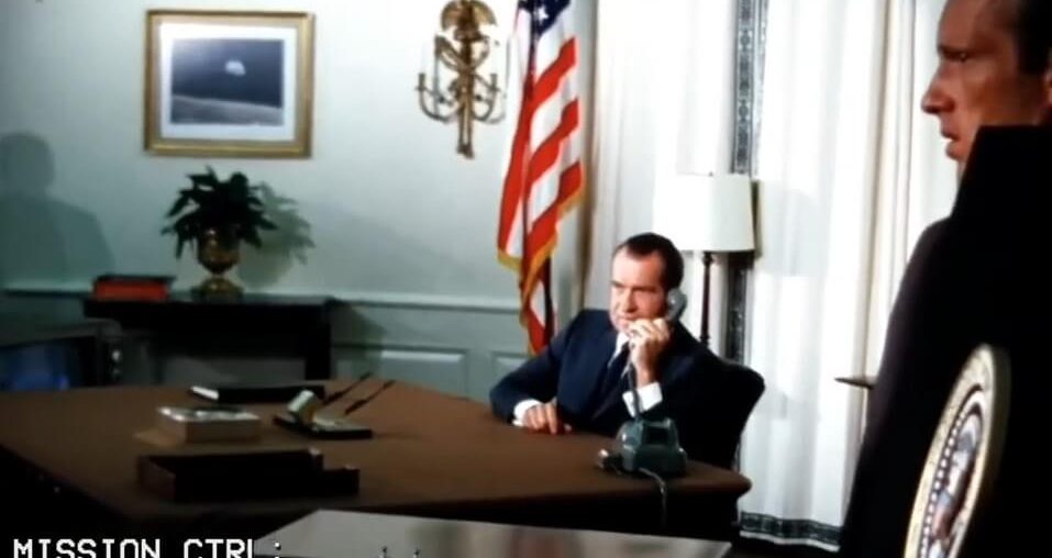 Richard-Nixon-Aya-Telefon