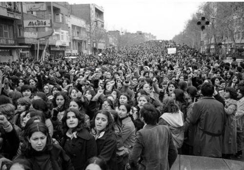 1979-iran-kadin-protestosu