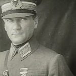 Atatürk İçin Yazılan Şiirlerin Karıştırılan Şairleri ataturk-uniforma