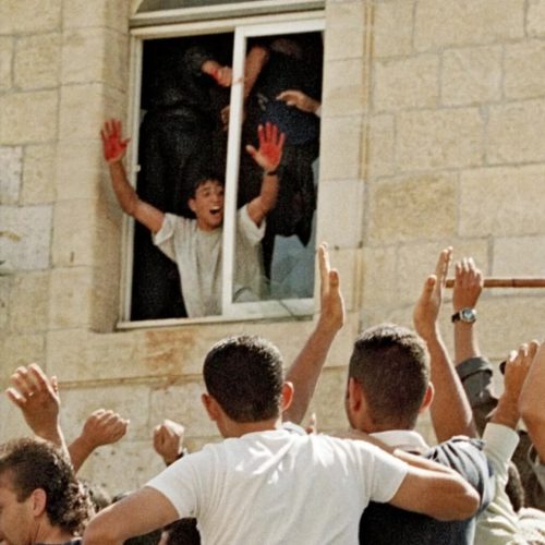 ramallah-linci-2000-kirmizi-el