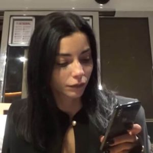 merve-bolugur-telefon