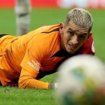 Young Boys Teknik Direktörünün Galatasaray İçin "Kendilerini Nasıl Yere Attıklarını ve Bedavadan Penaltı Almaya Alışık Bir Takım Olduklarını Gördük" Dediği İddiası terreira-yere-atma