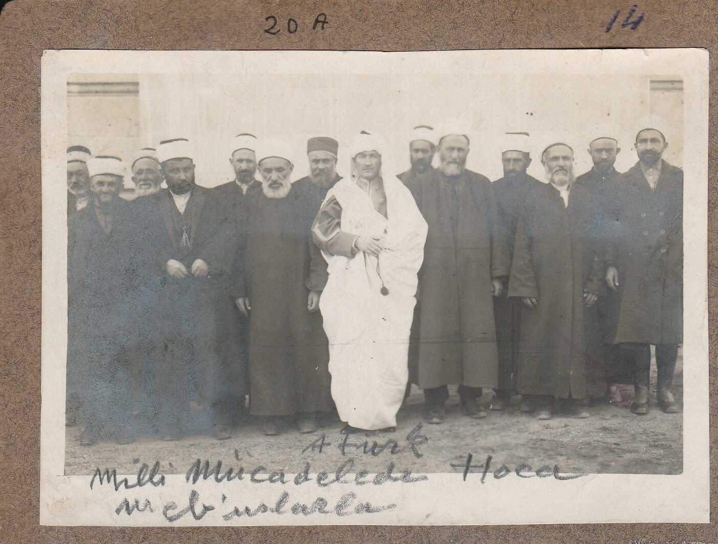 ataturk-sarikli-cubbeli