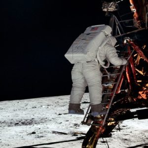 buzz-aldrin-aya-inis