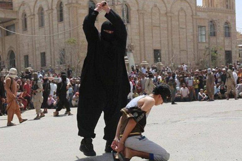 isid-kafasini-keserek-infaz