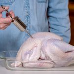 Tavuk, Hindi, Ördek Gibi Hayvanlara Hava ya da Sıvı Enjekte Edildiği Görülen Görüntüler tavuk-enjeksiyon