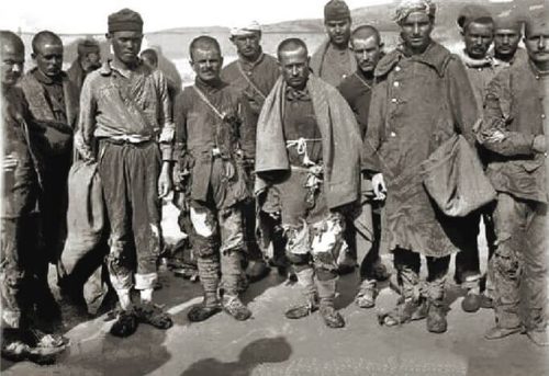Yunanıstan-Pire limanı-1923-esir-askerler