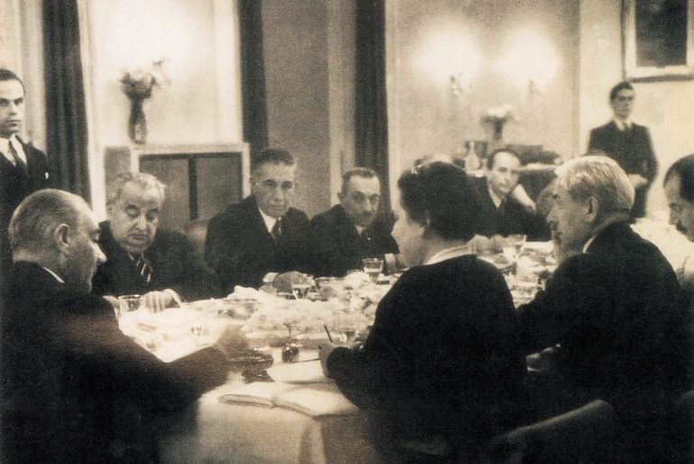 ataturk-sofra-toplanti