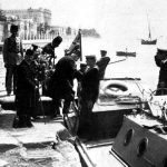 Sultan Vahdettin'in İngiliz Zırhlısıyla Ülkeyi Terk Ettiği Ana Ait Fotoğraf vahdettin-dolmabahce-ingiliz-gemisi