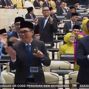 endonezya-meclisi-milletvekilleri