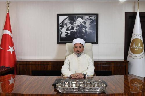 diyanet-isler-baskani-makami-ataturk-resmi