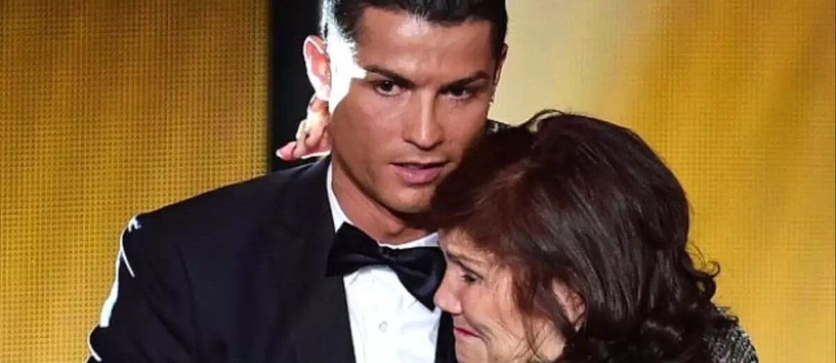 ronaldo-ve-annesi