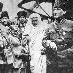 Şeyh Ahmed Senûsî'nin (Karıştırılan) Fotoğrafı ataturk-seyh-sunusi-sanilan