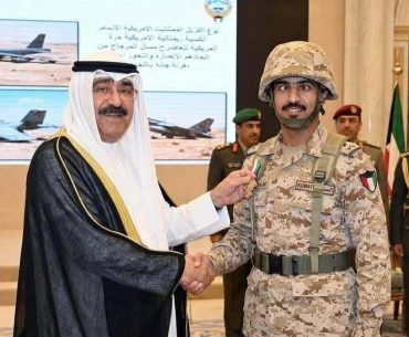 gozleri-sasi-komutan