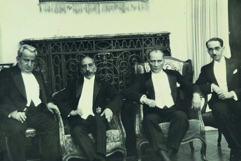 ataturk-kral-faysal-1931