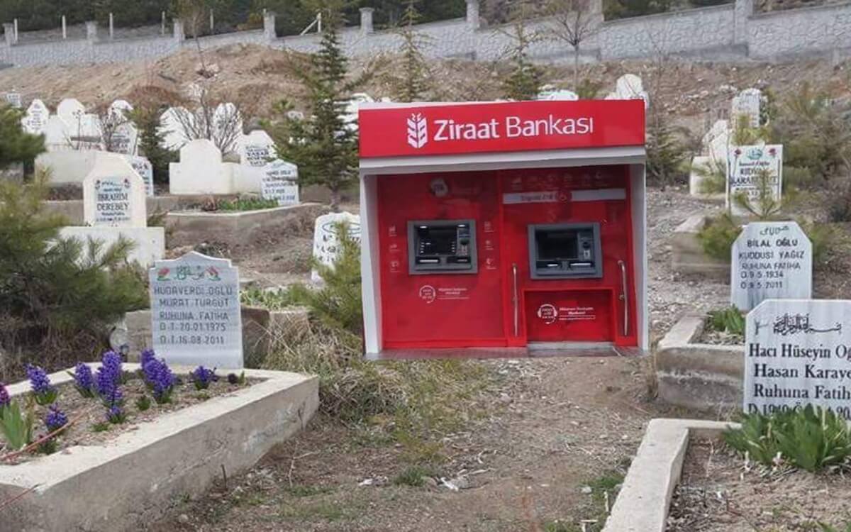 Emeklilik Yaşının 72’ye Yükseltilmesinin Gündemde Olduğu İddiası mezarda-emeklilik