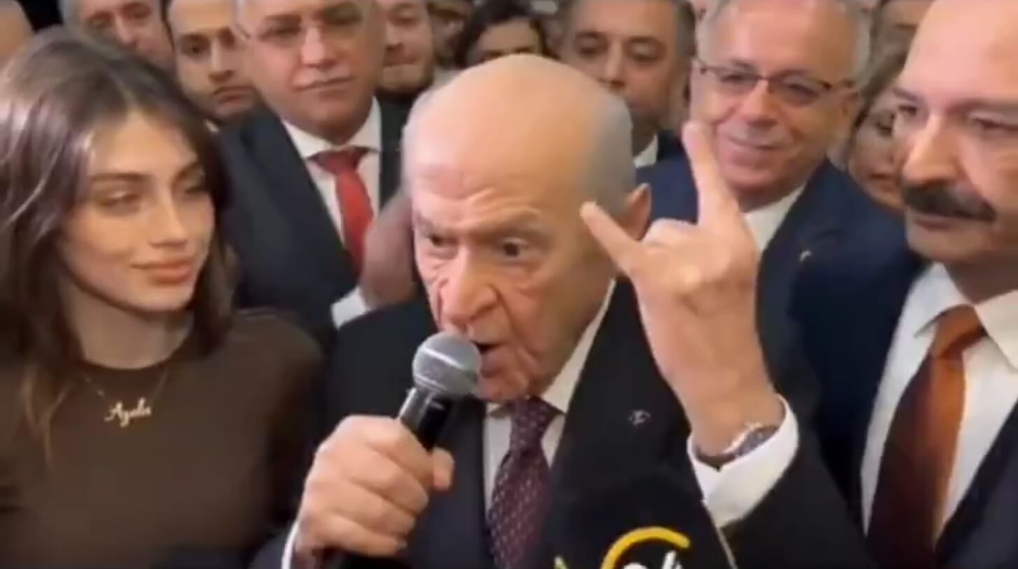 Devlet Bahçeli’nin “Sabaha Kadar Bozkurtlaşalım Mı?” Dediği Duyulan Yapay Zekâ Ürünü Video devlet-bahceli-bozkurt