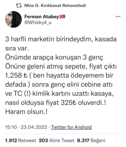 3 harfli marketin birindeydim kasada sira var