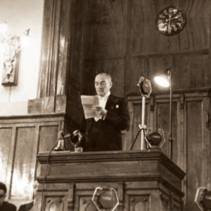 Atatürk 1 Kasım 1933