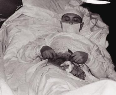 leonid rogozov kendi ameliyatini yaparken