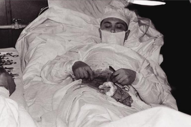 leonid rogozov kendi ameliyatini yaparken