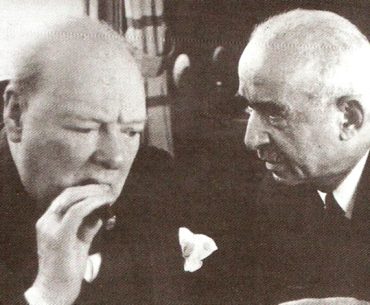 Adana Görüşmesi esnasında İsmet İnönü ve Winston Churchill