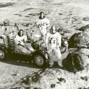 apollo 16 astronotları