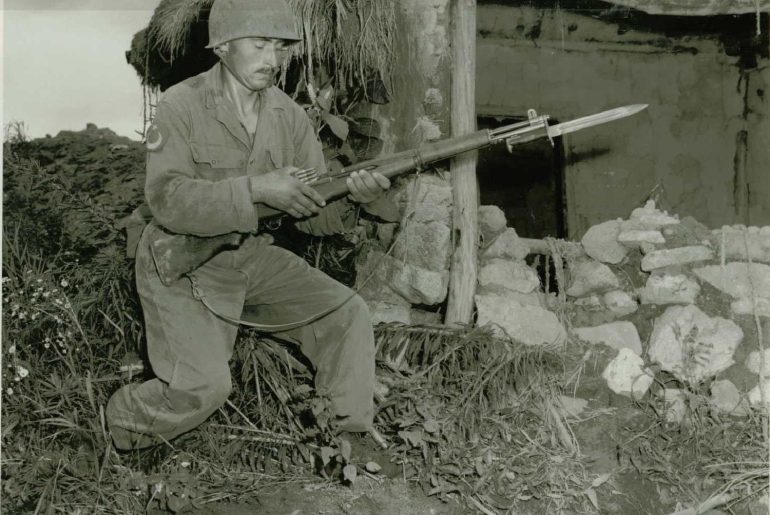 Süngü Kelimesinin Kökeninin Kemik Kelimesine Dayandığı İddiası asker tufek sungu