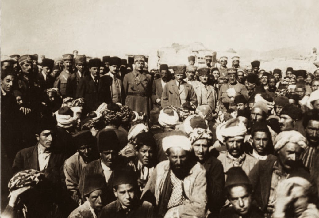 1924 Erzurum Depreminden Sonra Atatürk'ün Erzurum Ziyaretinden Bir Fotoğraf