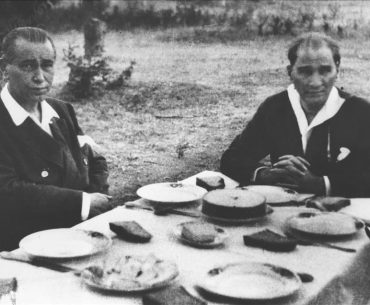 ataturk-fethi-okyar-yemek