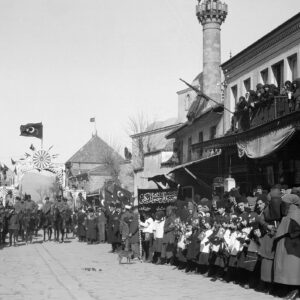ataturk izmire girisi 1922
