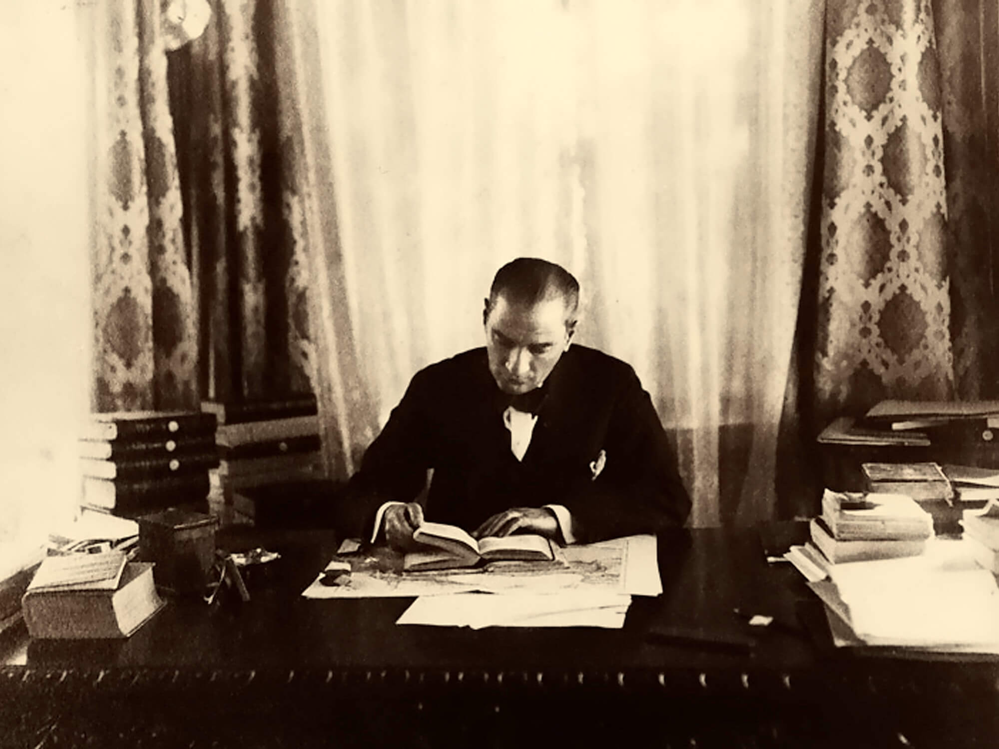 ataturk-kitap