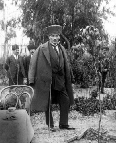 atatürk palto baston