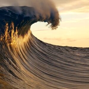 bulutlara değen dalga