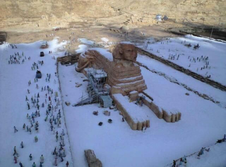 Büyük Gize Sfenksinin Karlar İçinde Göründüğü Öne Sürülen Fotoğraf