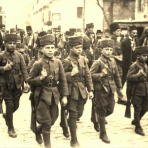 Hey 15'li Türküsünün Çanakkale Savaşı'na Katılan 15 Yaşındaki Askerleri Anlattığı İddiası