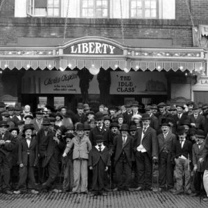 charlie chaplin benzer yarışması