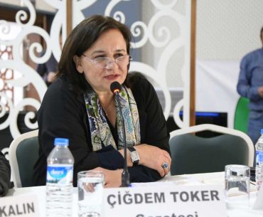 çiğdem toker