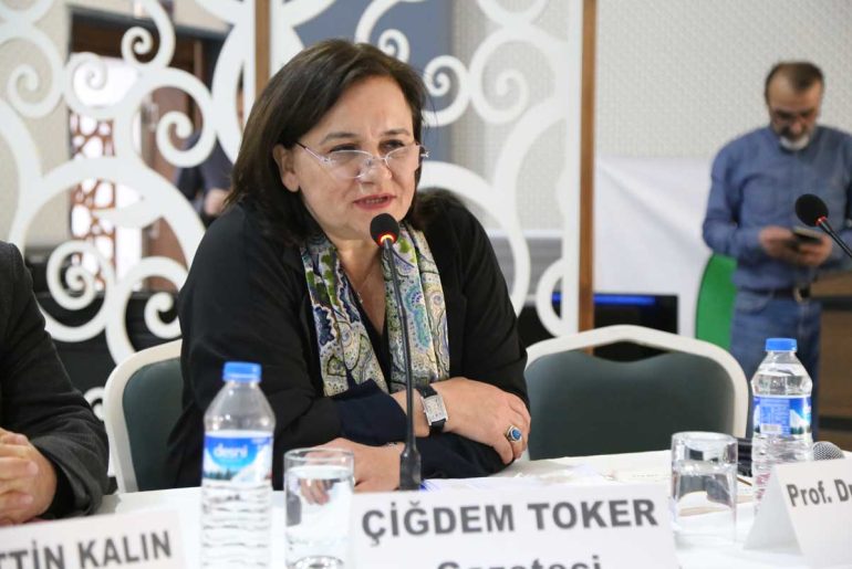 çiğdem toker