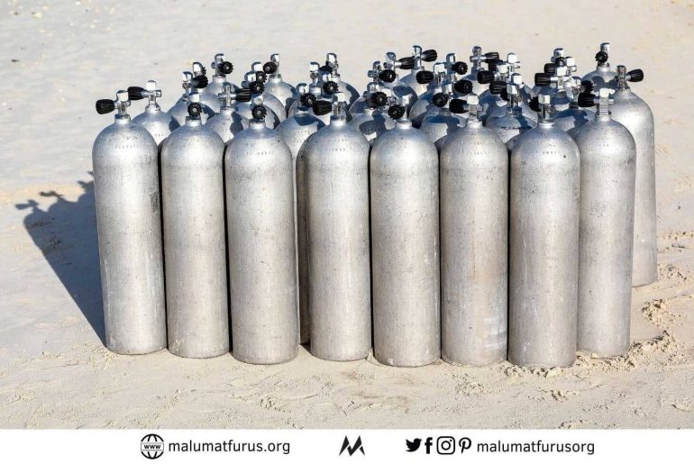 dalgıç oksijen tüpü