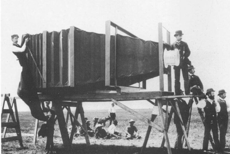 Tarihin İlk Fotoğraf Makinesine Ait Sanılan Fotoğraf