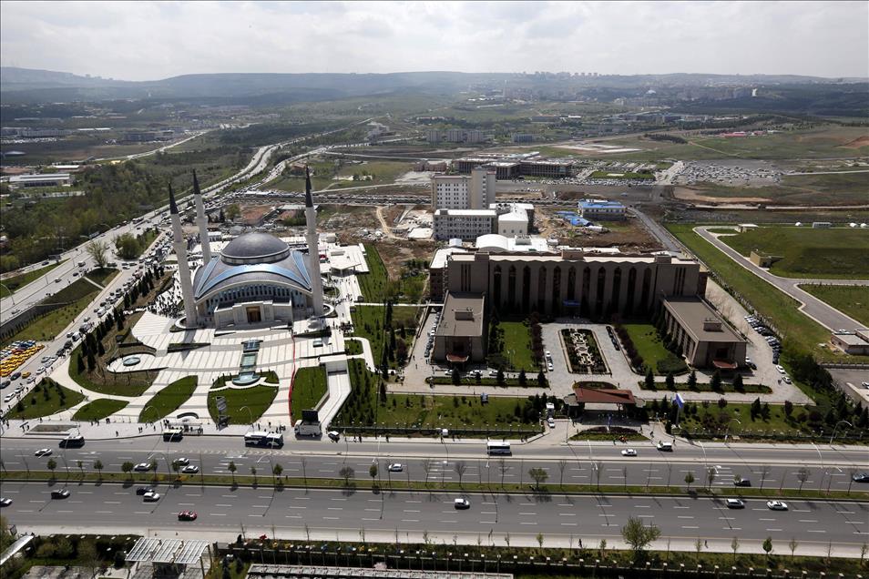 diyanet-isleri-baskanligi-ahmet-hamdi-akseki-camii