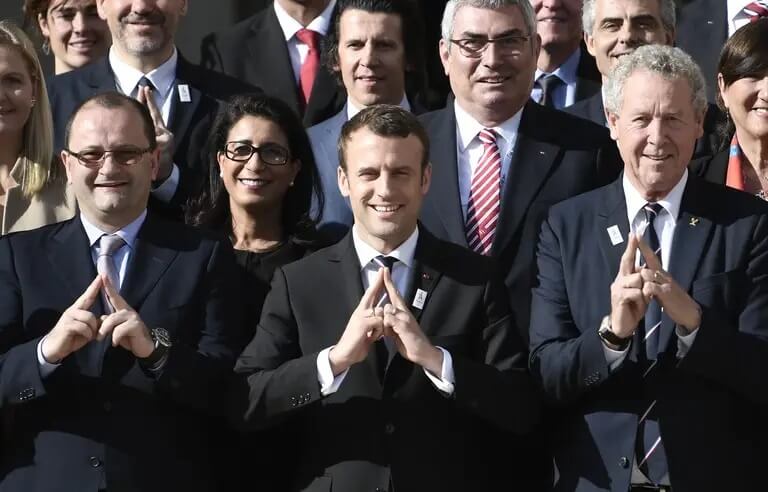 emmanuel-macron-el-hareketi