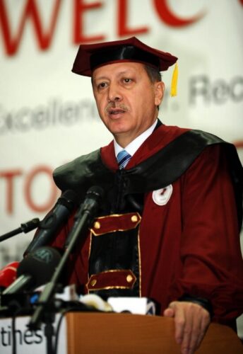 cumhurbaşkanı erdoğan kosova üniversitesi fahri doktora