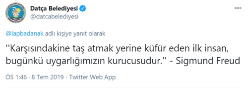 Karşısındakine taş atmak yerine küfür eden ilk insan