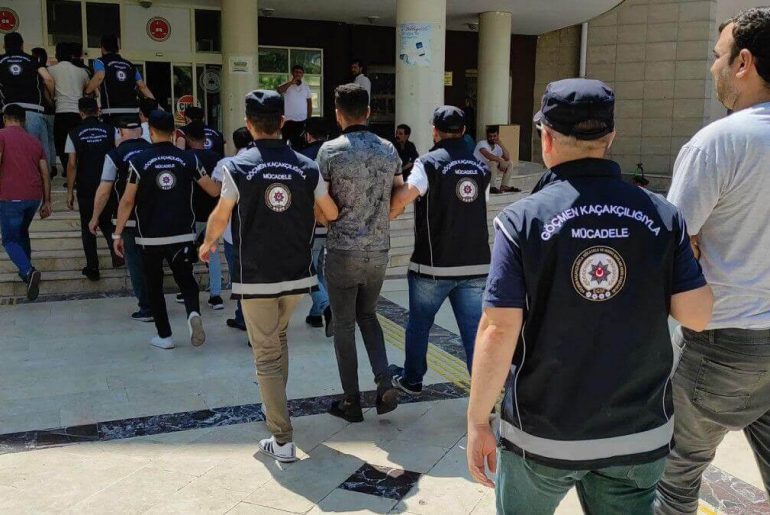 gocmen-kacakciligiyla-mucadele